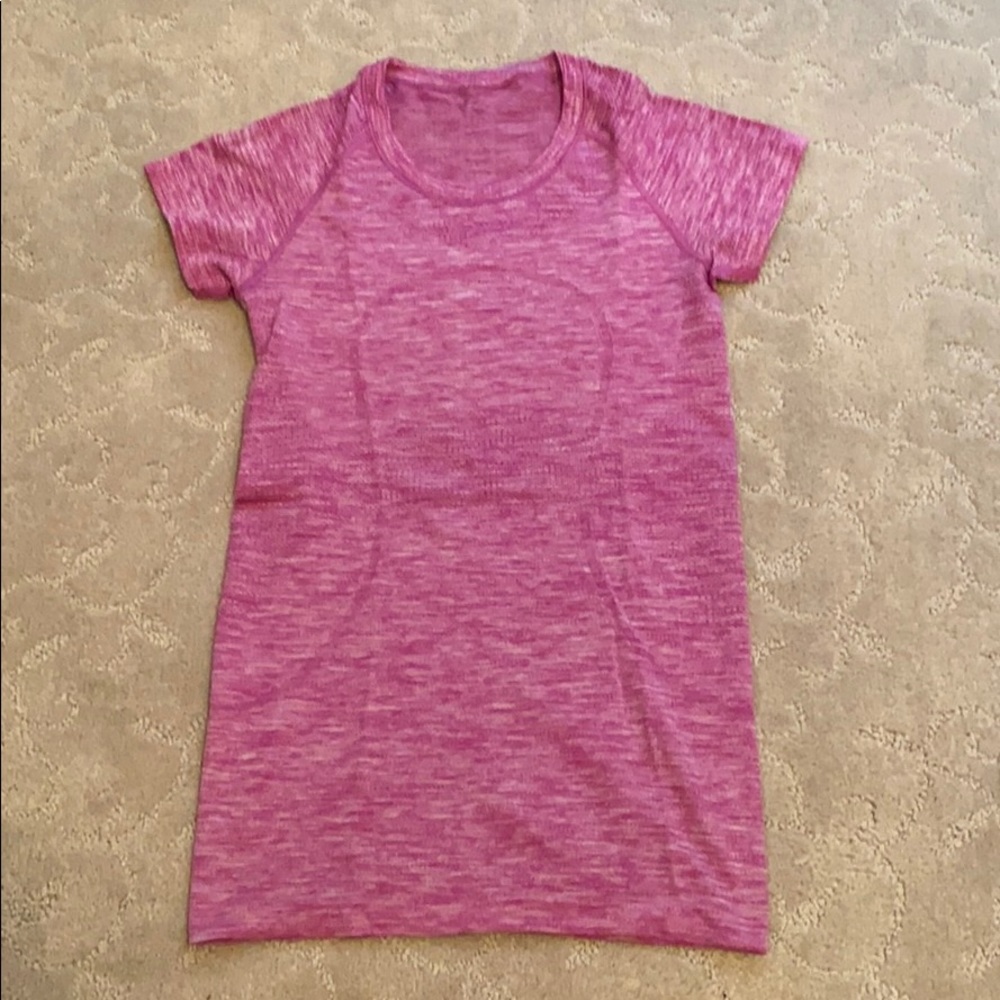 LULULEMON magenta tight short sleeve workout tee